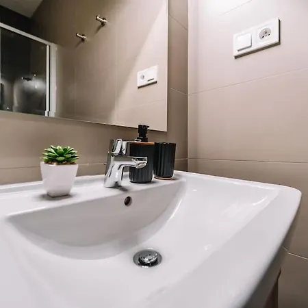 Ah Radnica Luxury Jacuzzi Apartmán Kosice